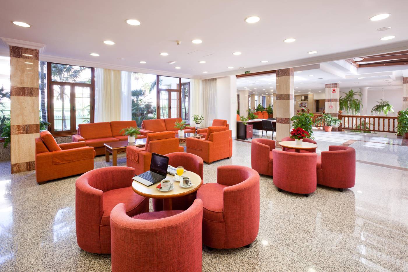 Apartamentos-Casablanca-Lobby-24