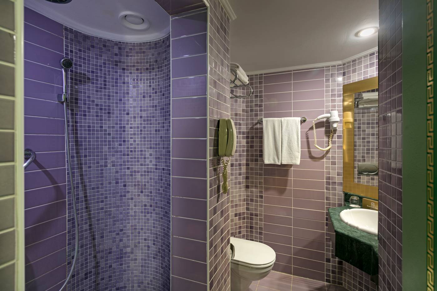 Club-Hotel-Sera-Room-39