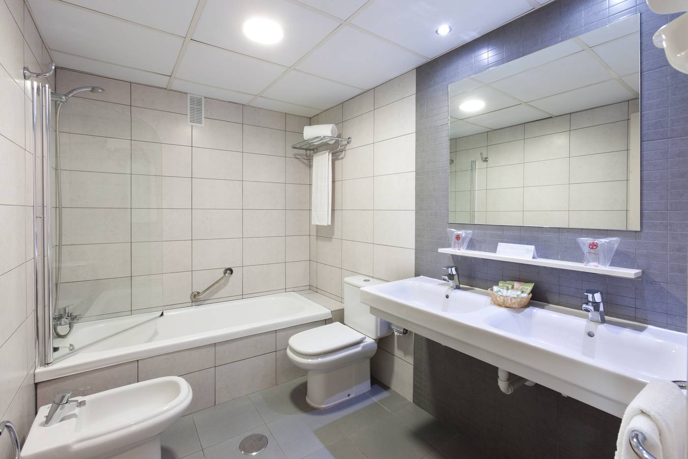 Tigotan-Lovers---Friends-Playa-de-Las-Americas---Adults-Only--18---Room-41