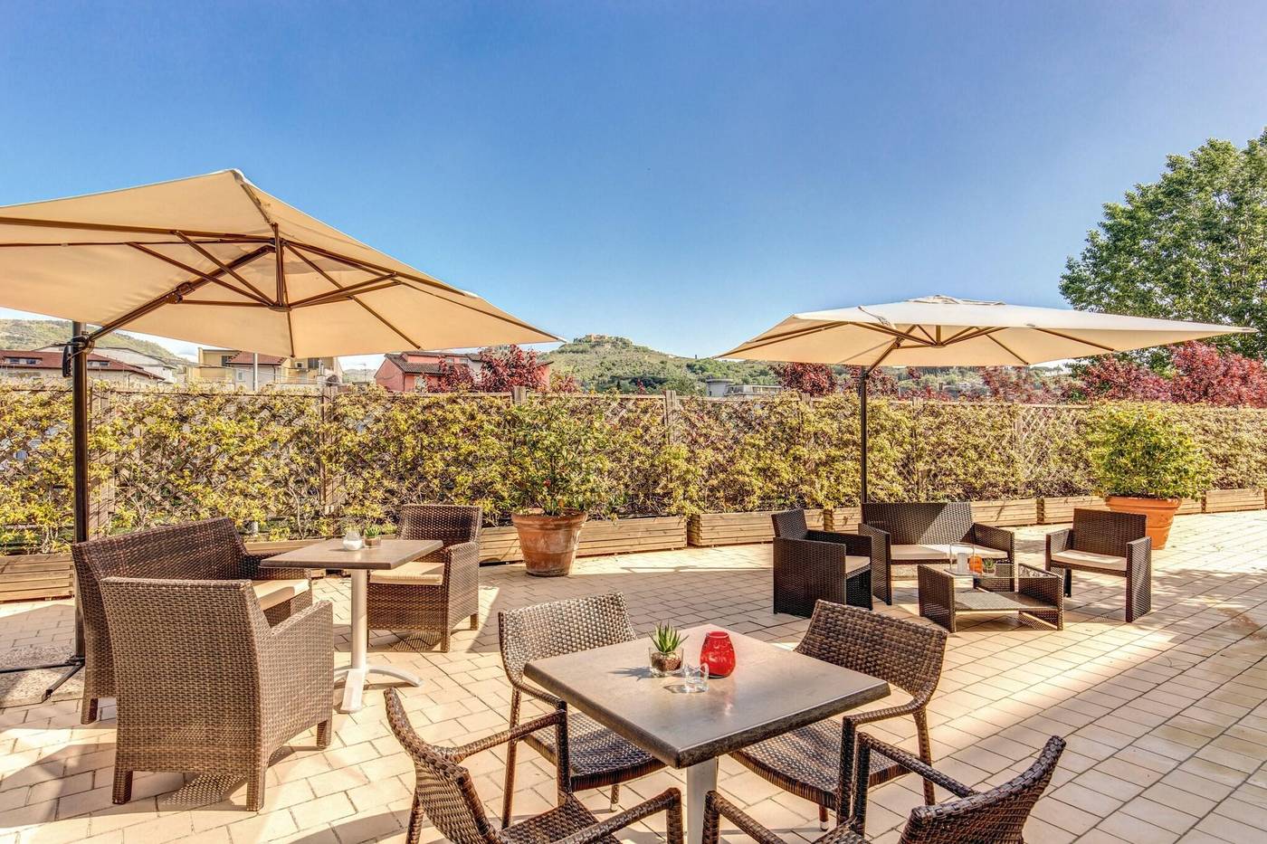 Hotel-Tuscany-Inn-Terrace-33