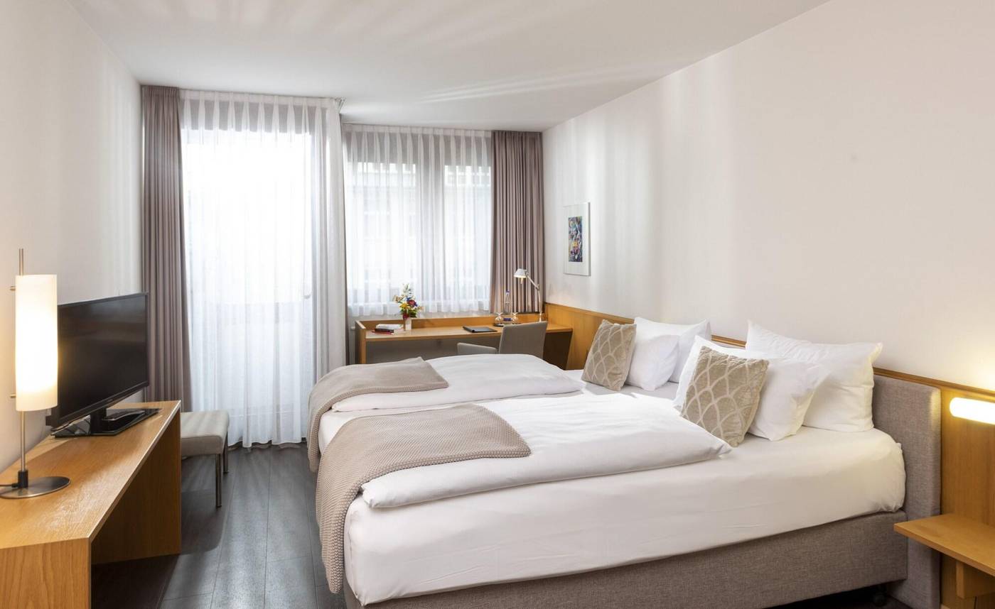 Hotel-Aquino-Berlin-Room-19