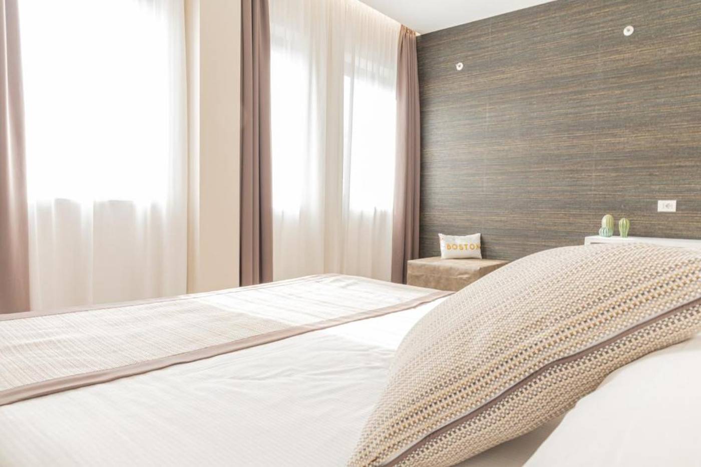 Boston Hotel-Italy-BARI-Room-6