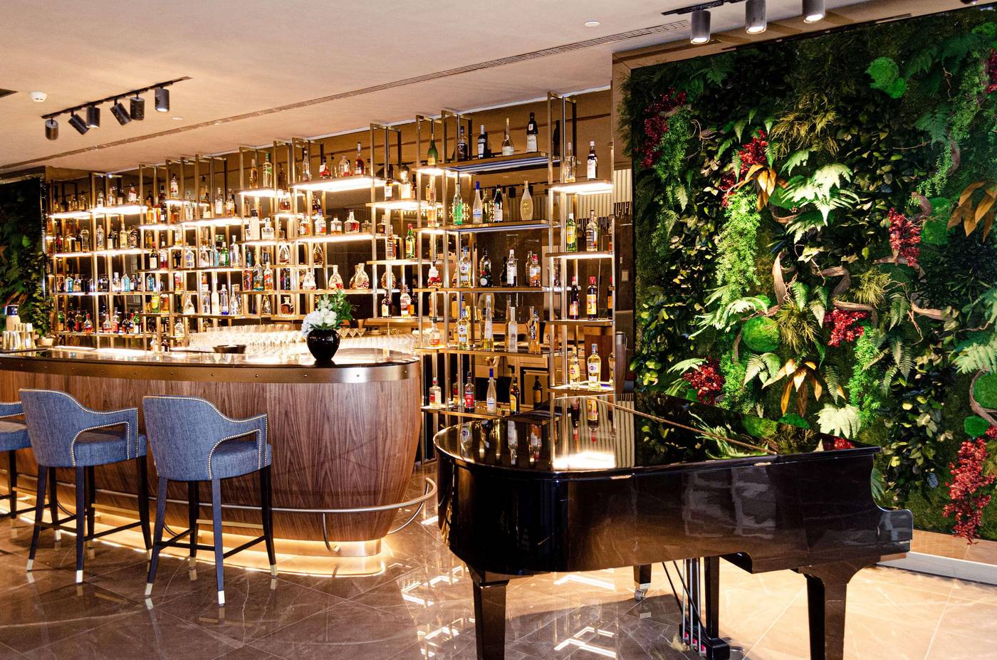 Epic-SANA-Marques-Bar-17