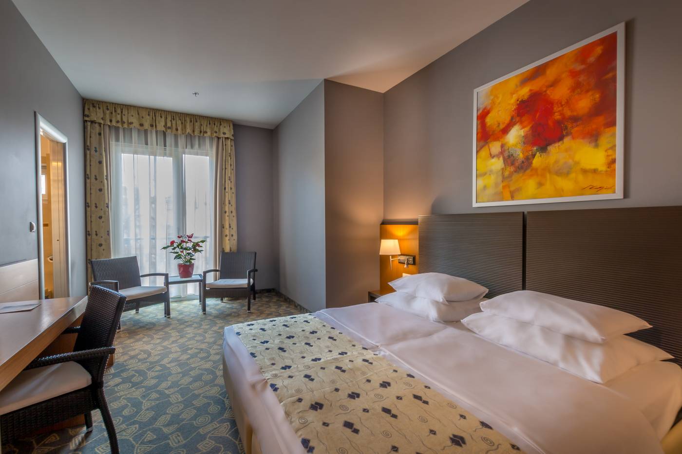 Hotel-Museum-Budapest-Room-24