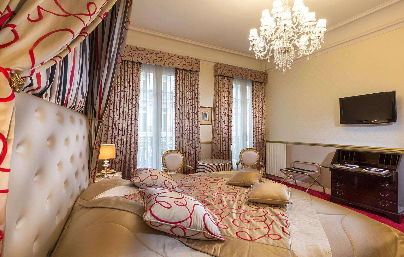 Hotel-Claridge-Worldhotel-Room-2