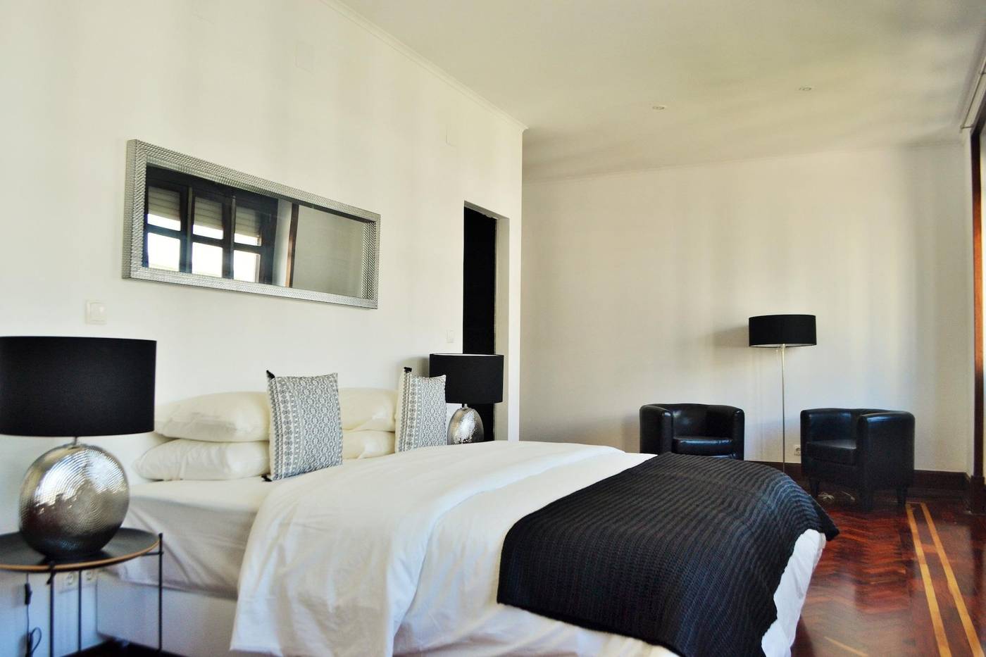 Feeling-Eduardo-Vii-Room-1