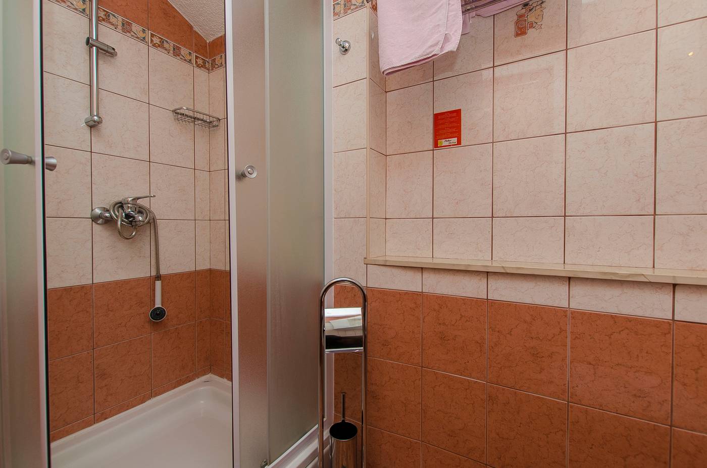 Palace-Derossi-Room-52