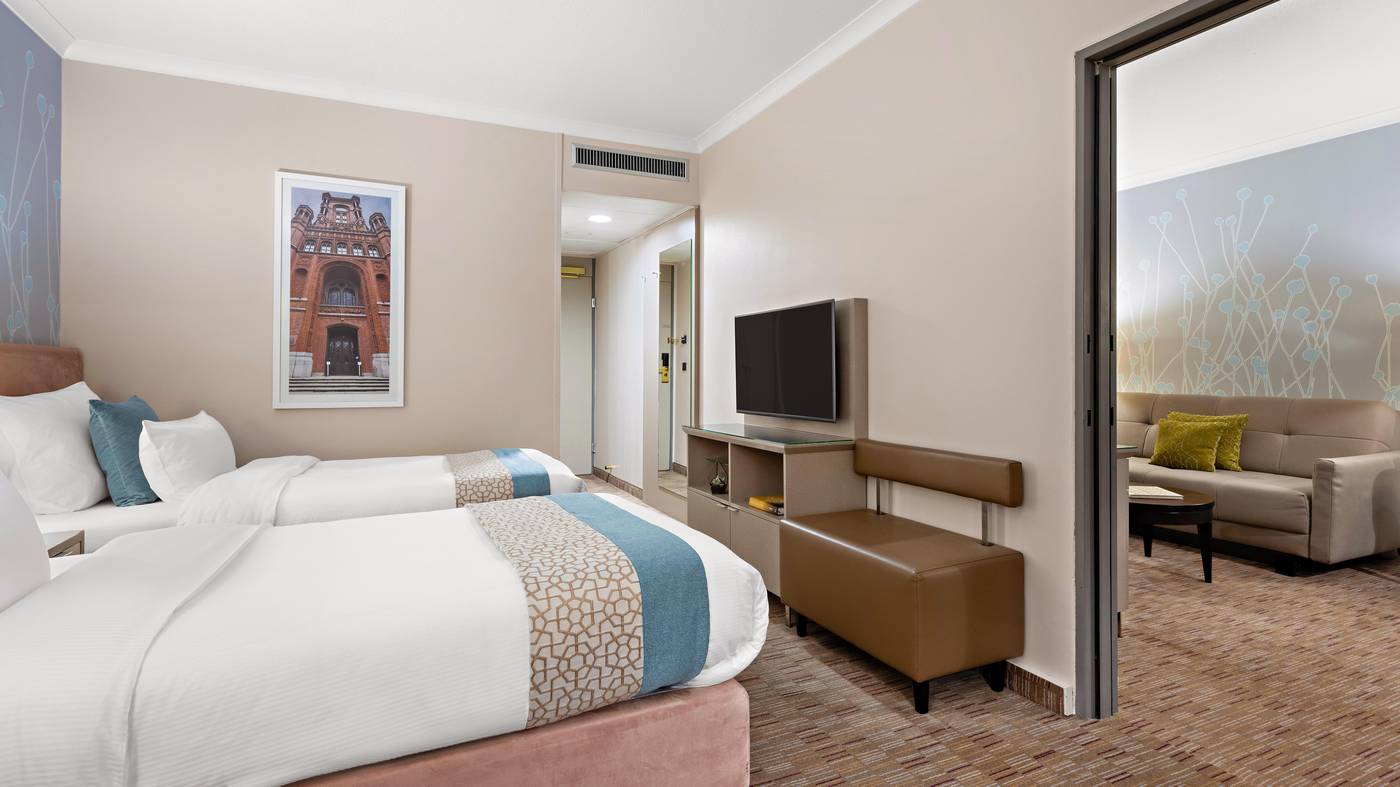 Crowne-Plaza-Berlin-City-Centre-Room-49