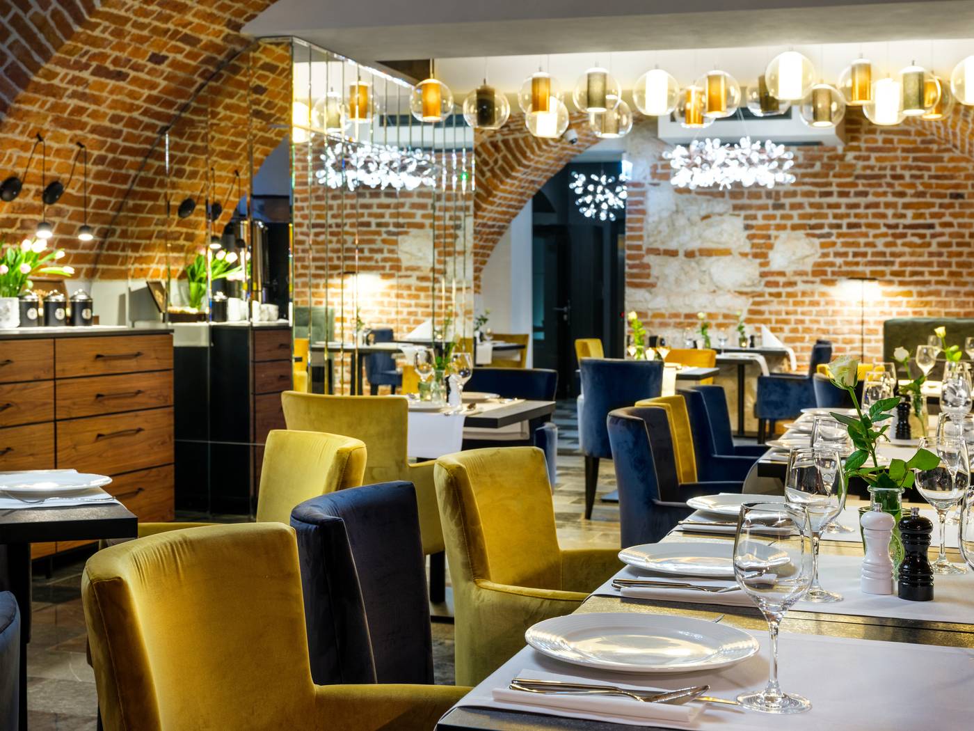 Logos-Hotel-Restaurant-41