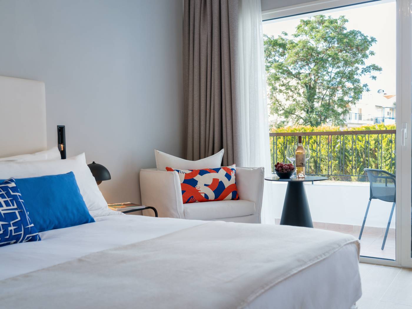 Grecotel-Margo-Bay---Club-Turquoise-Room-29