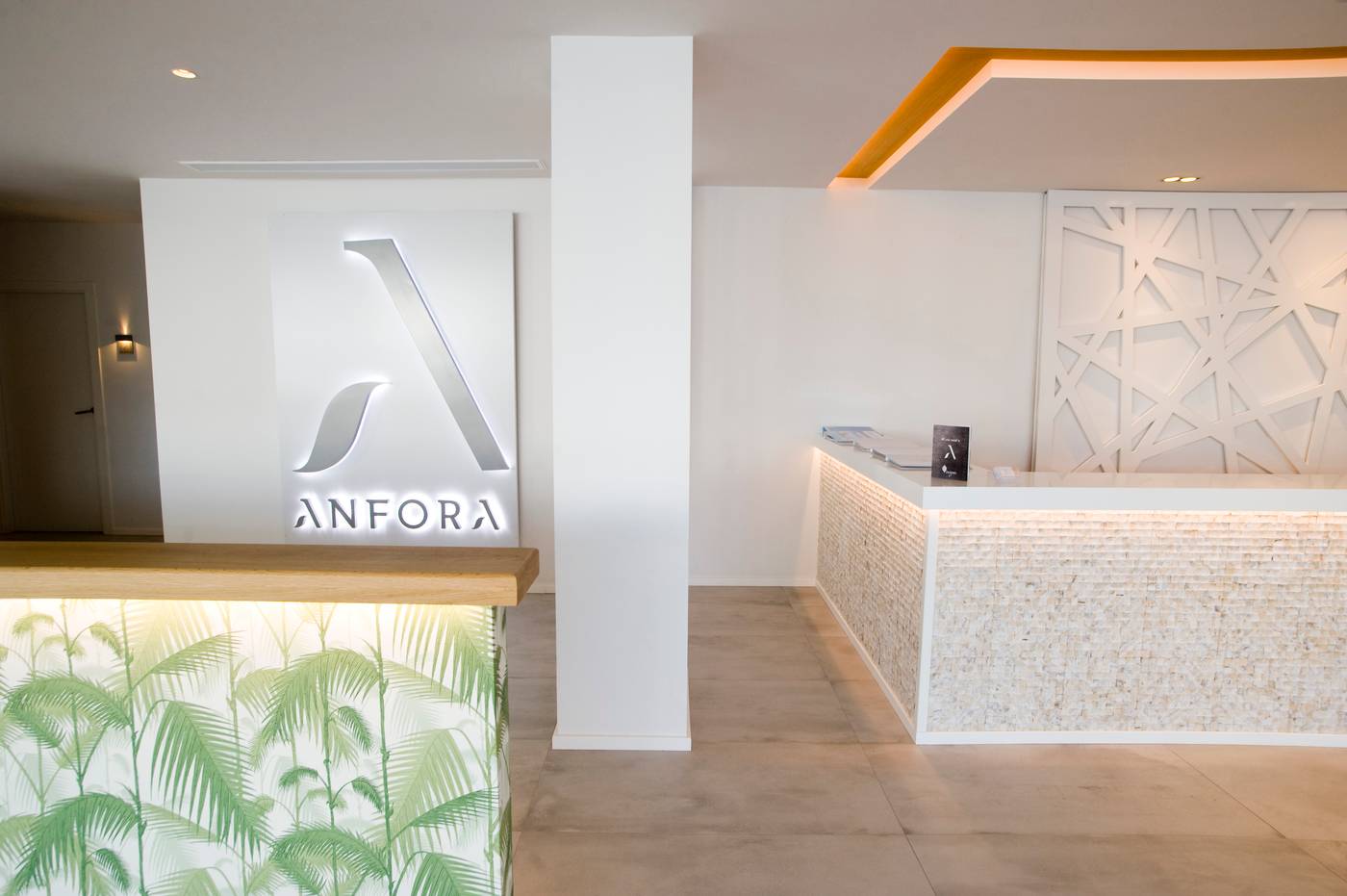 Hotel-Anfora-Ibiza-Lobby-56