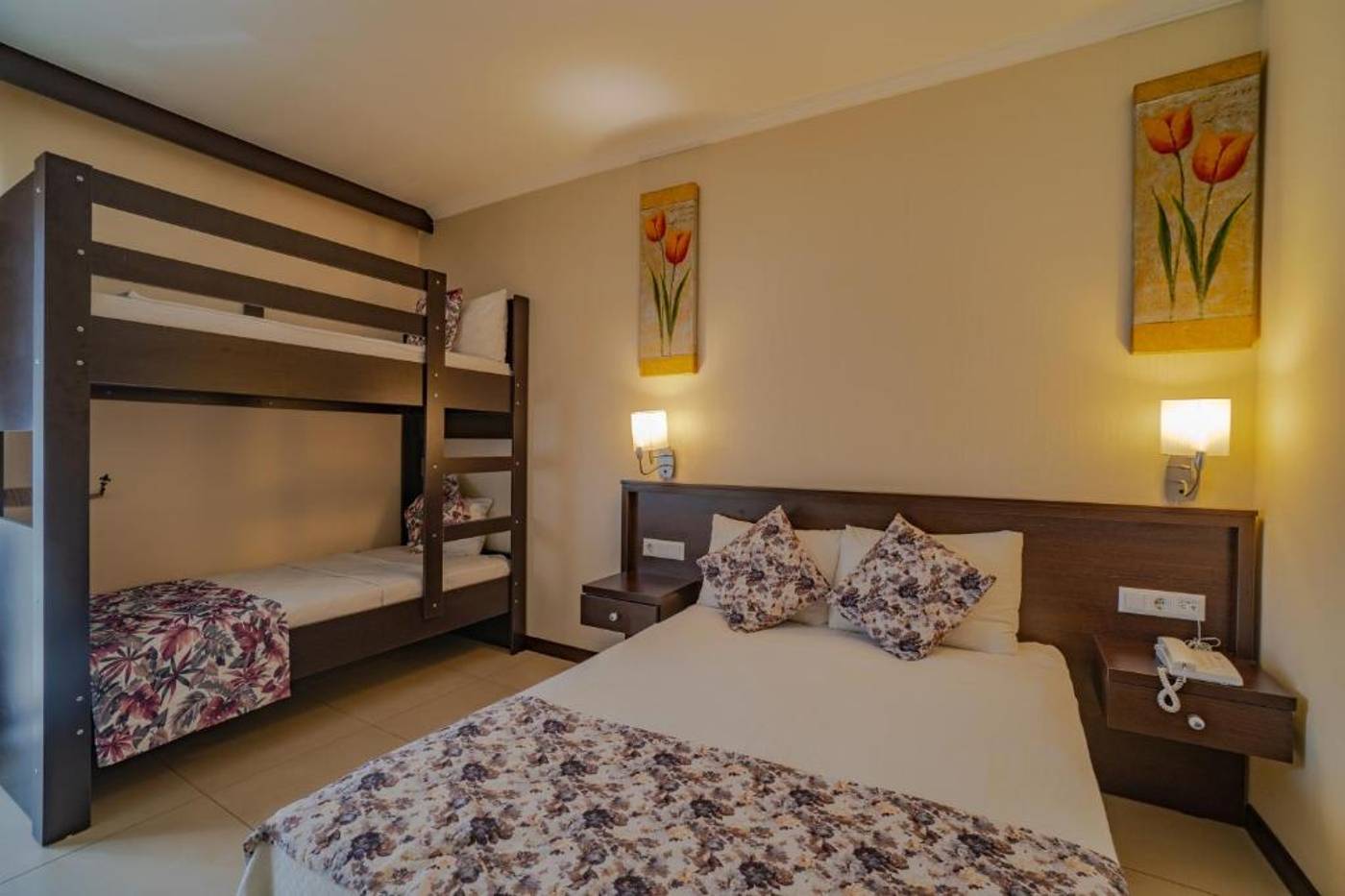 Sunshine Holiday Resort Hotel