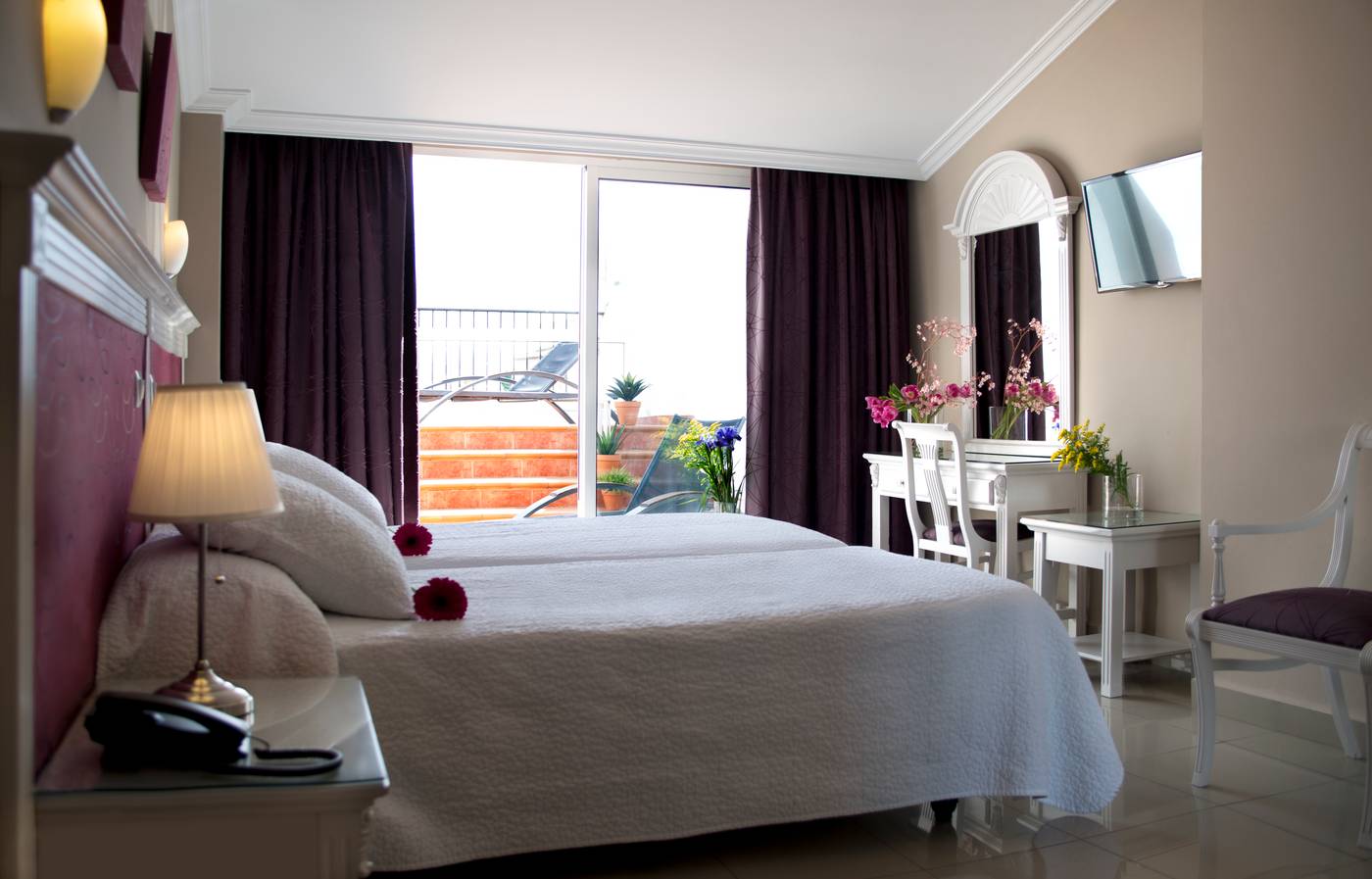 Plaza-Cavana-Room-45