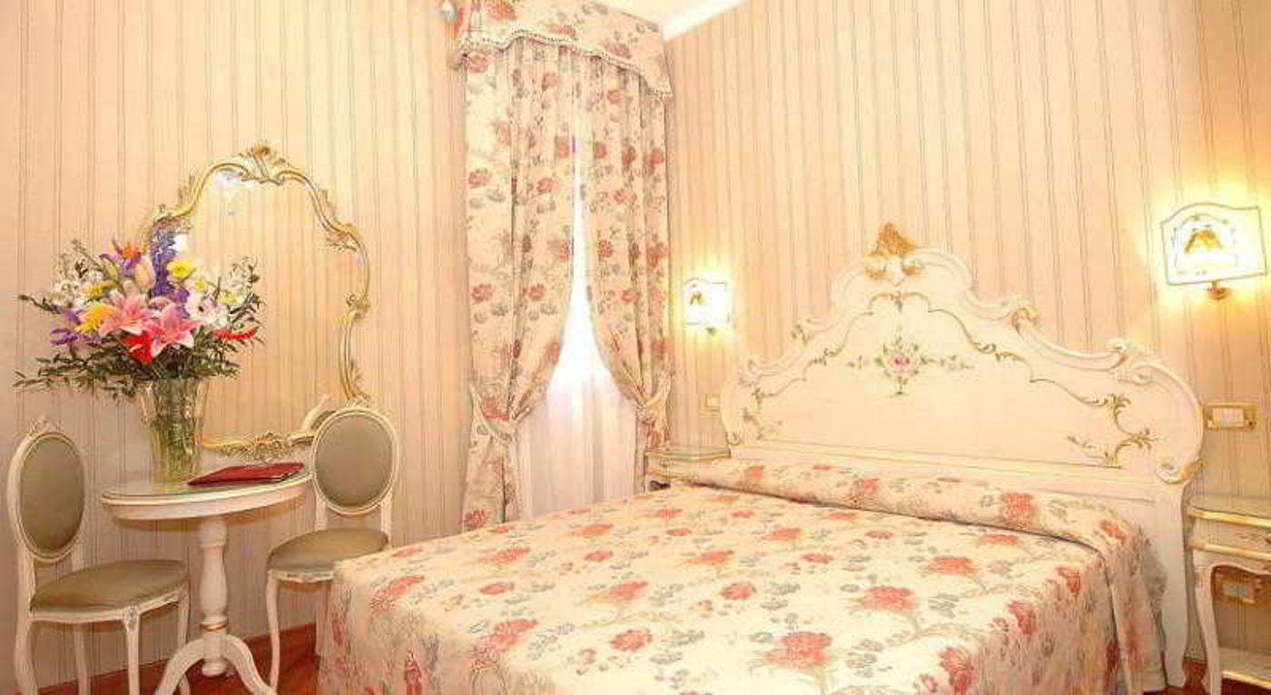 Antica-Locanda-Al-Gambero-Room-49