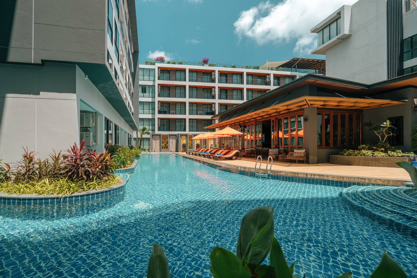 Wekata-Luxury-Pool-2