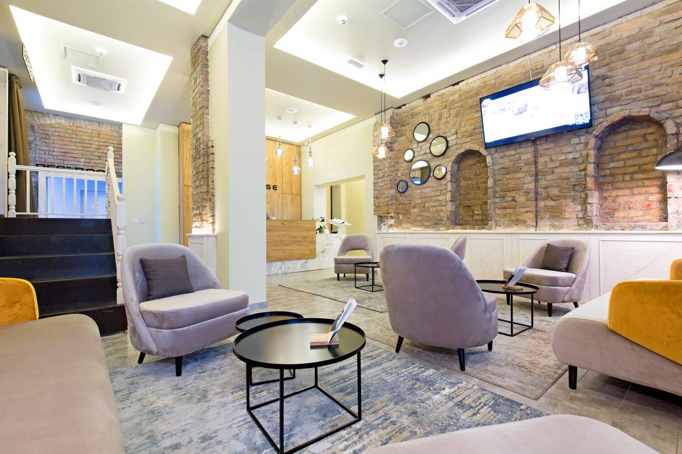 Marquise Hotel Garni-Serbia-Belgrade-Lobby-7