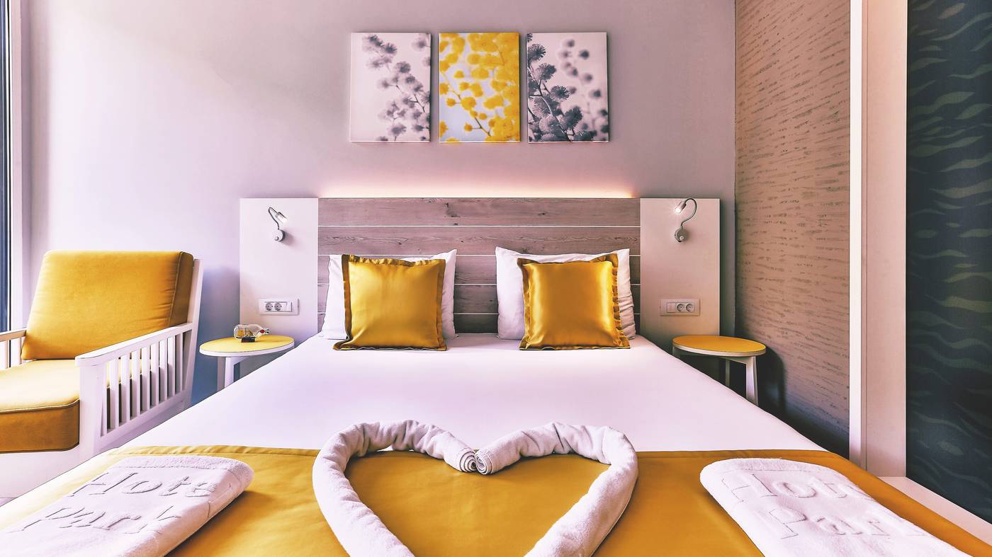 Carine Hotel Park-Montenegro-Bijela-Room-5