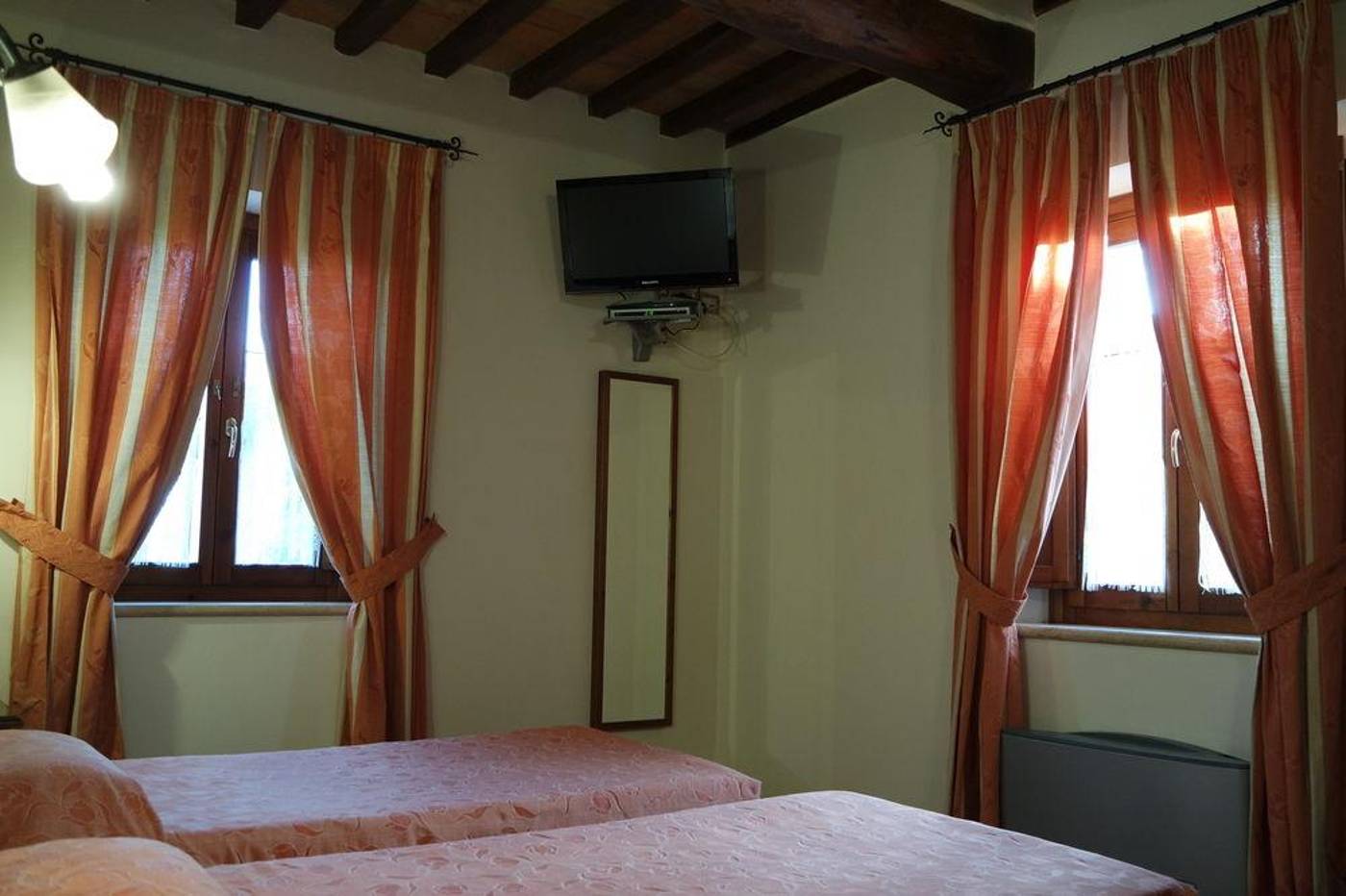 Bed And Breakfast Fonte Dei Tufi-Italy-SIENA-General view-7