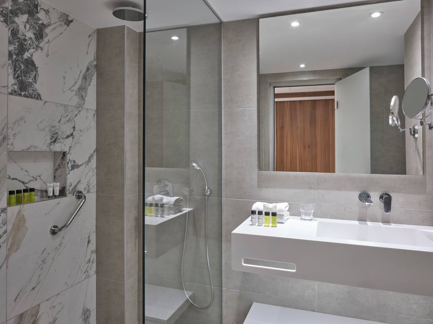 Panas-Holiday-Village-Room-29