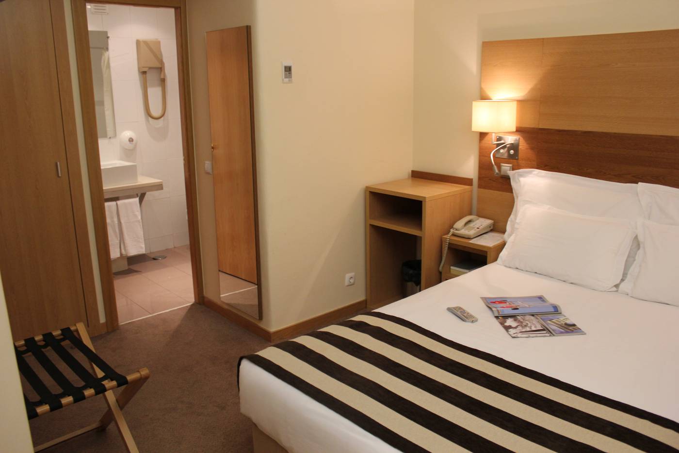 Hotel-Principe-Lisboa-Room-4