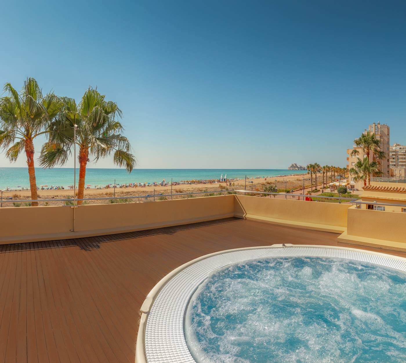 04.09.25 RH Casablanca Suites