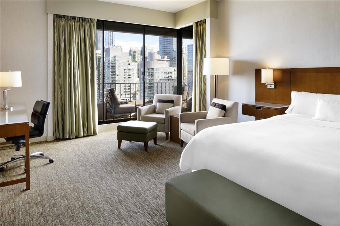 Westin-Bayshore-Vancouver-General-view-28