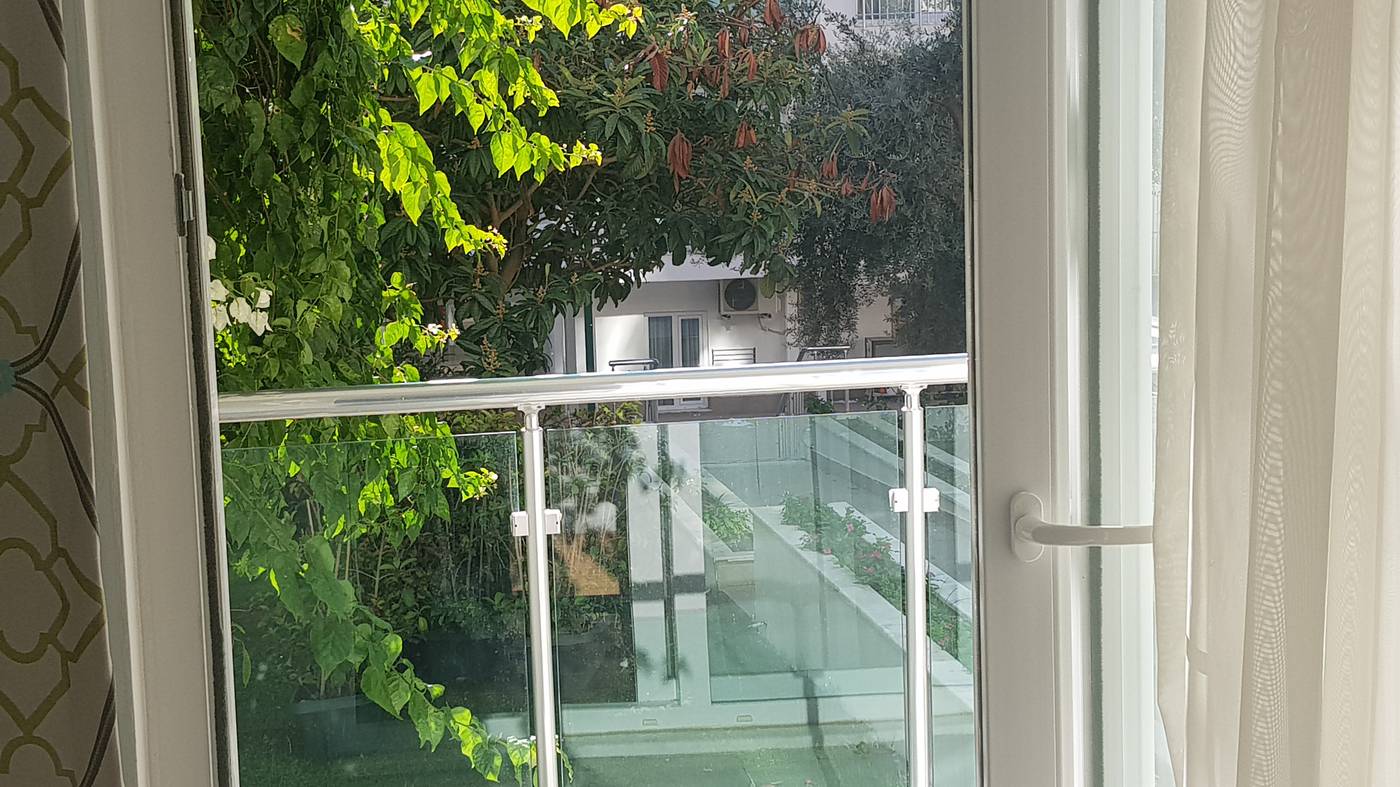 Side-Su-Hotel-Room-13