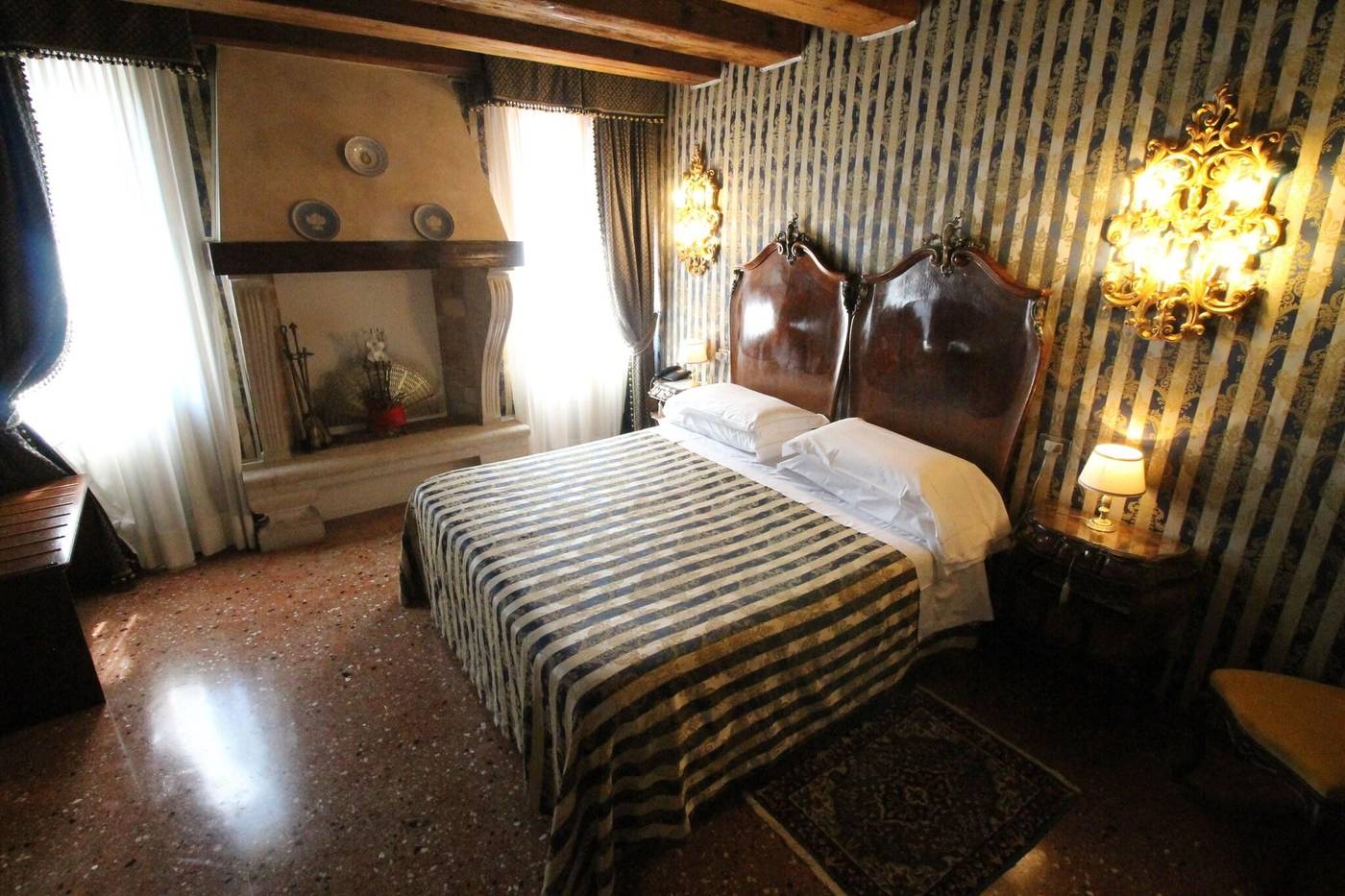 Palazzo-Abadessa-Room-23