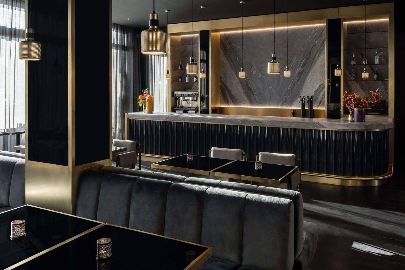 Hotel-Amano-East-Side-Restaurant-2