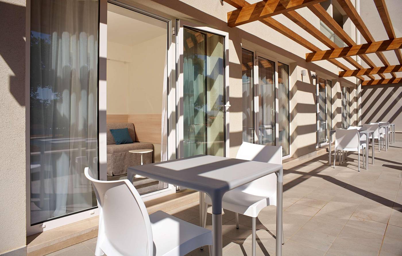 Park-Plaza-Belvedere-Room-9