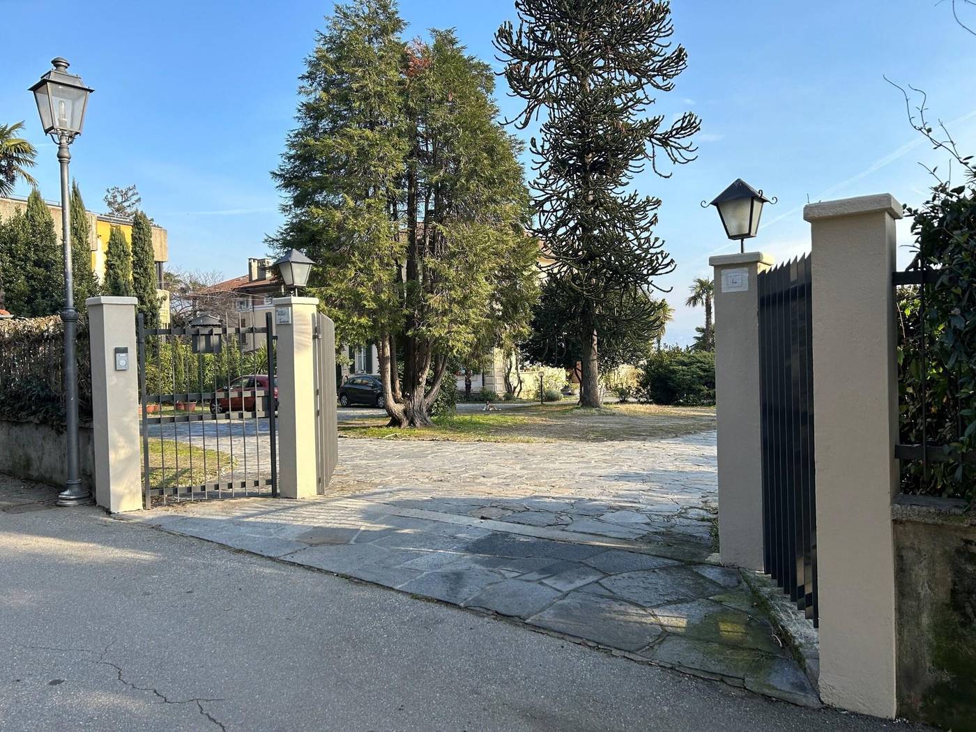 Albergo Cannero-Italy-Cannero Riviera-General view-4