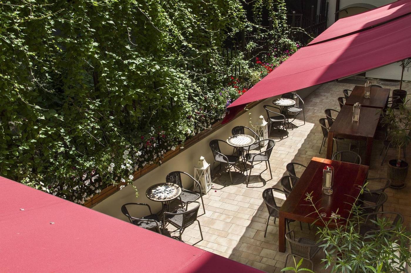 Lounge-Apartments-Terrace-56