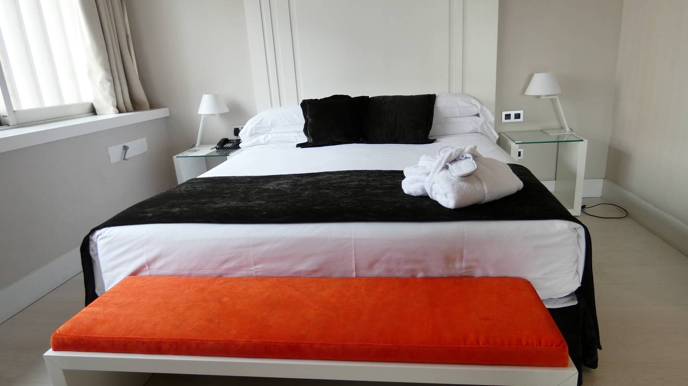 Weare-Chamartin-Room-24