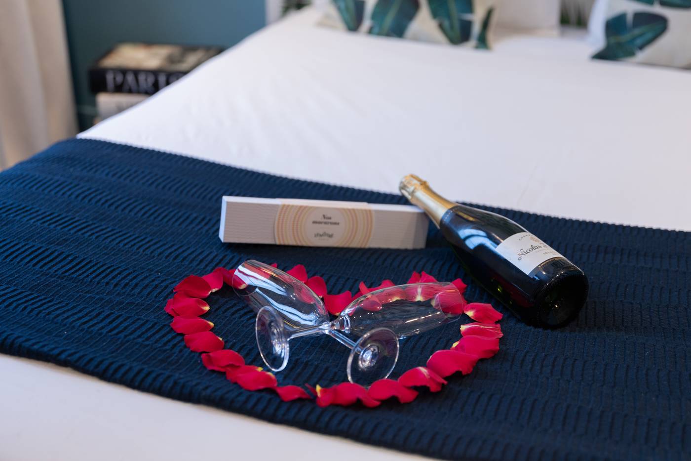 Hotel-du-Theatre-by-Patrick-Hayat-Room-22