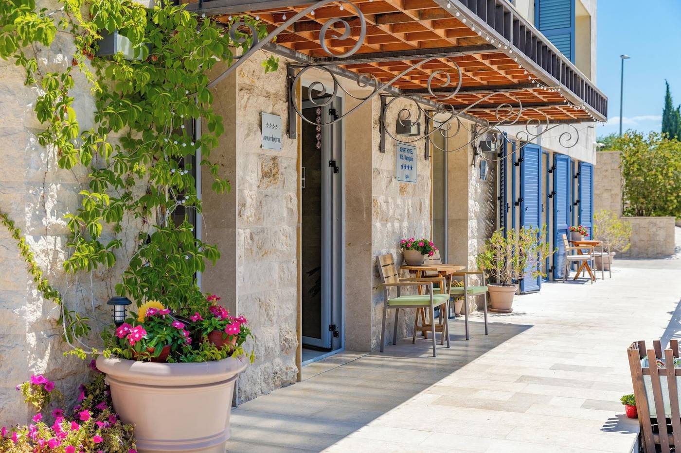 Apart-Hotel-MS-Katunjanin-General-view-2