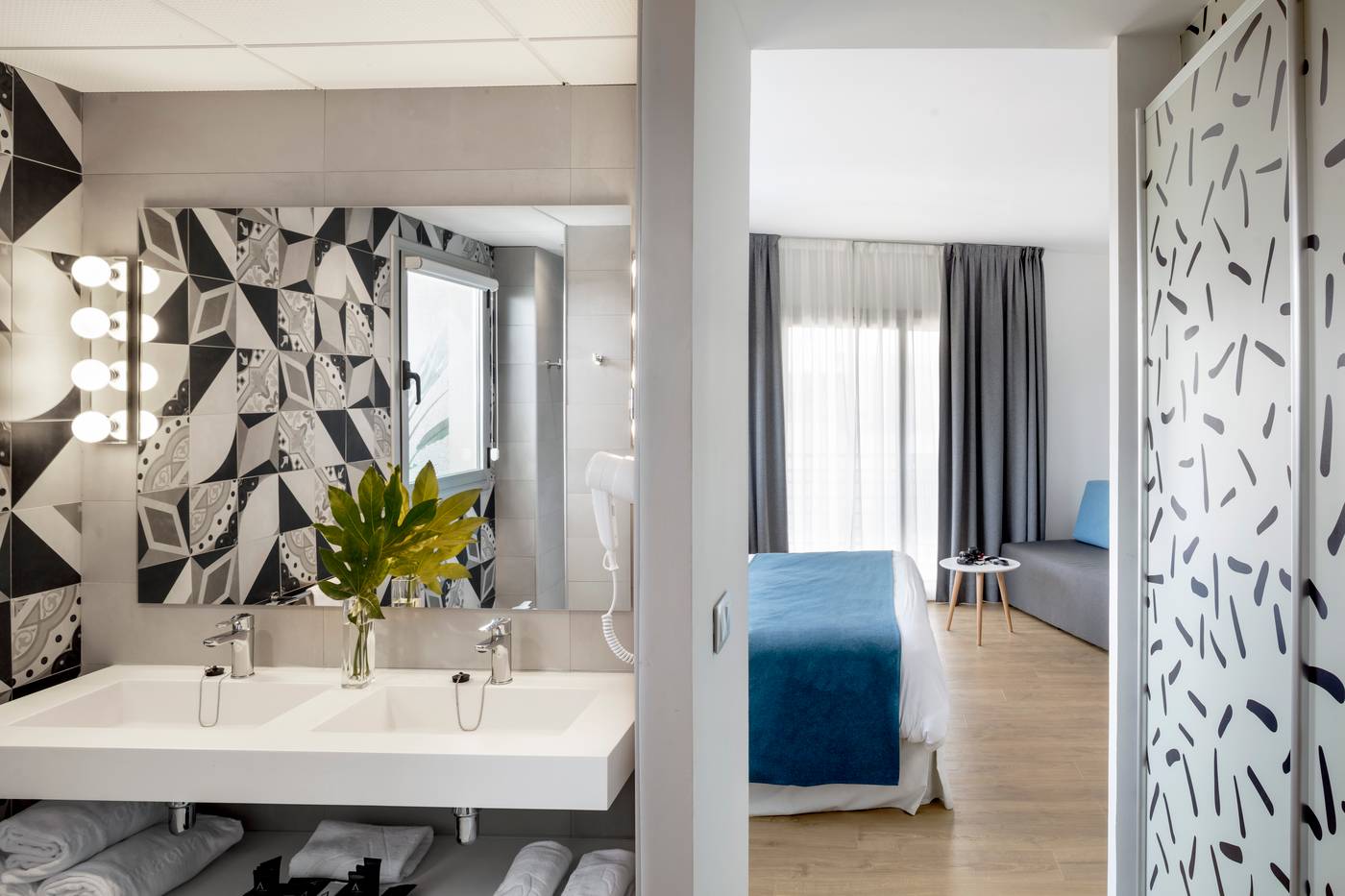 Aqua-Hotel-Onabrava---Spa--Room-17