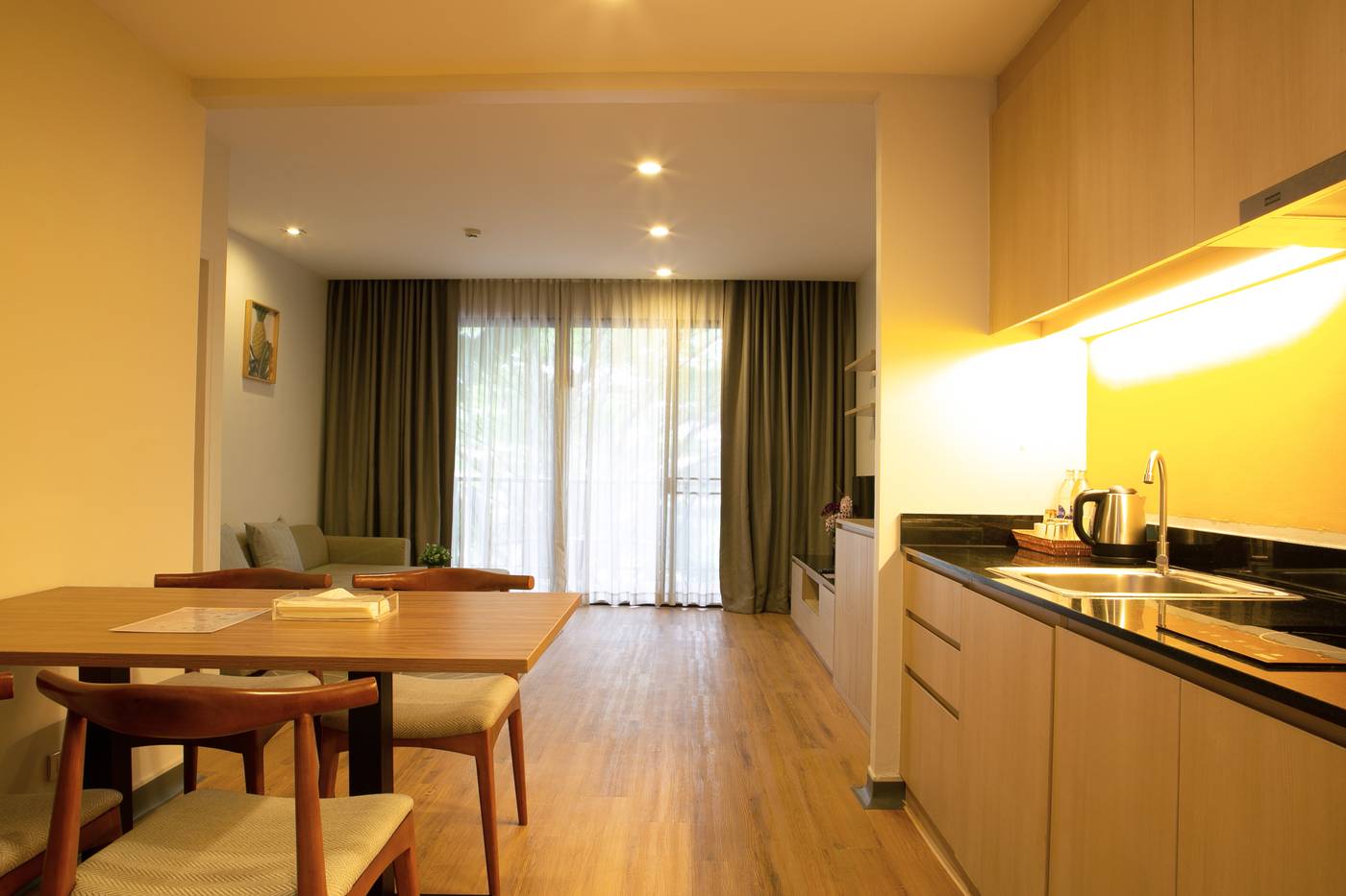 The-Silver-Palm-Wellness-Resort---Bangkok-Room-44