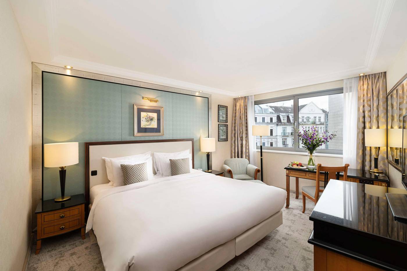 Kempinski-Hotel-Corvinus-Budapest-Room-32