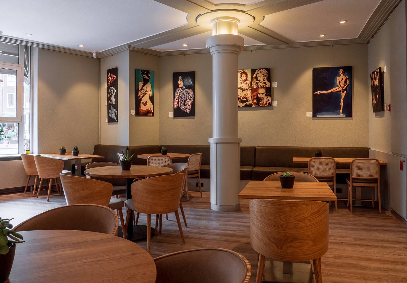 WestCord-City-Centre-Hotel-Amsterdam-Lobby-8