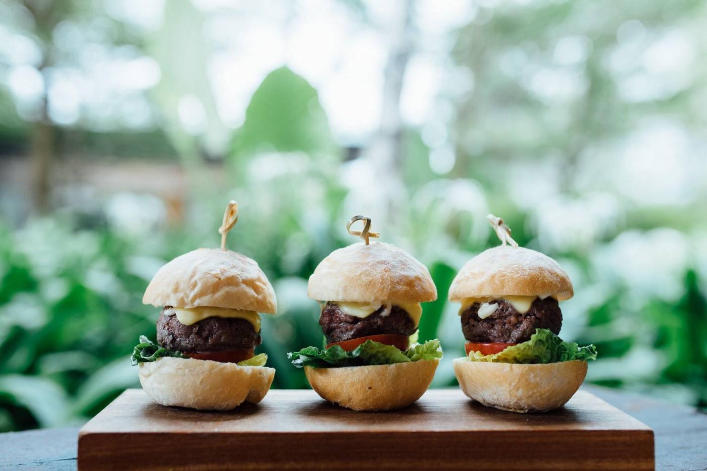 Renaissance-Phuket-Resort---Spa-Restaurant-33