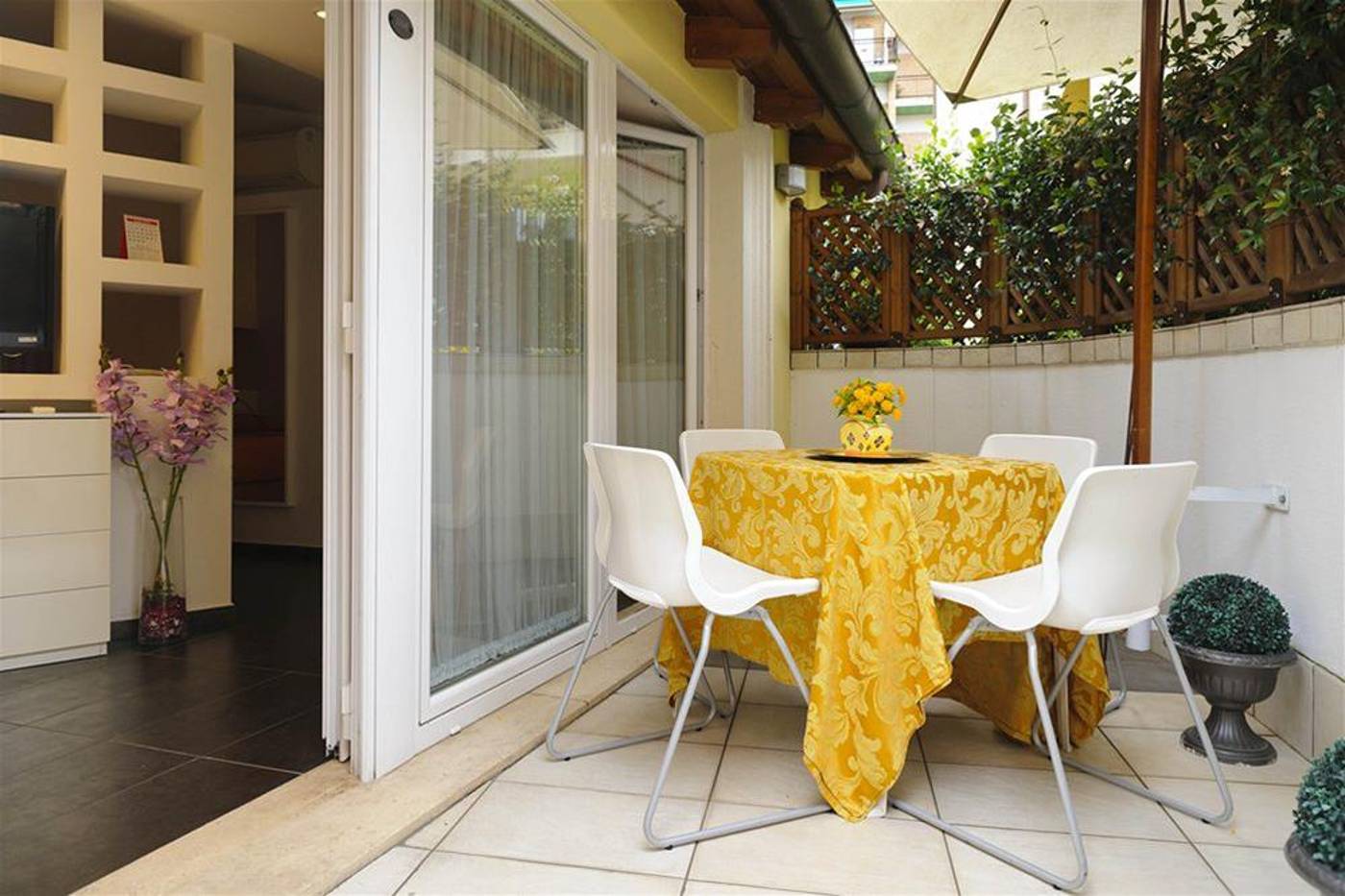 Patrizia-Romana-Palace-Room-12