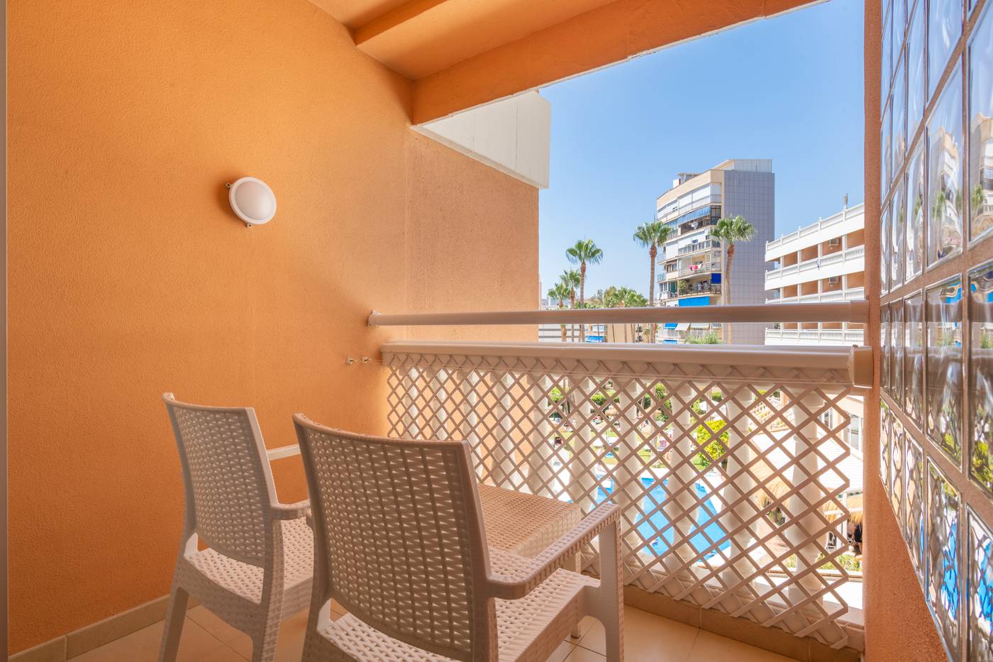 Parasol-Garden-Room-9