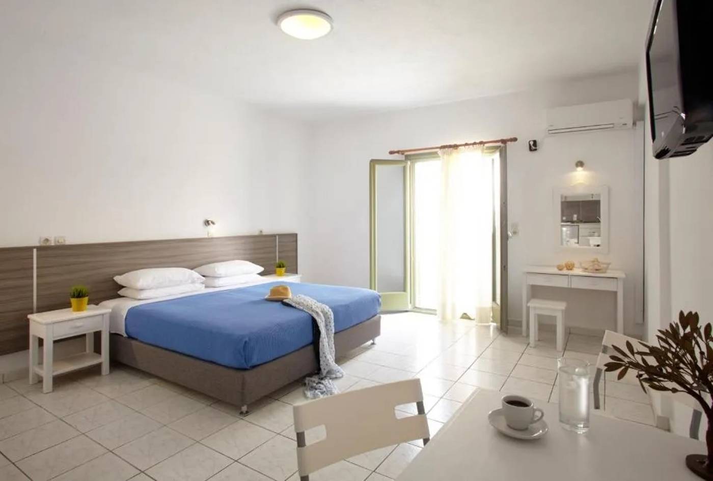 Studios-Marios-Room-22