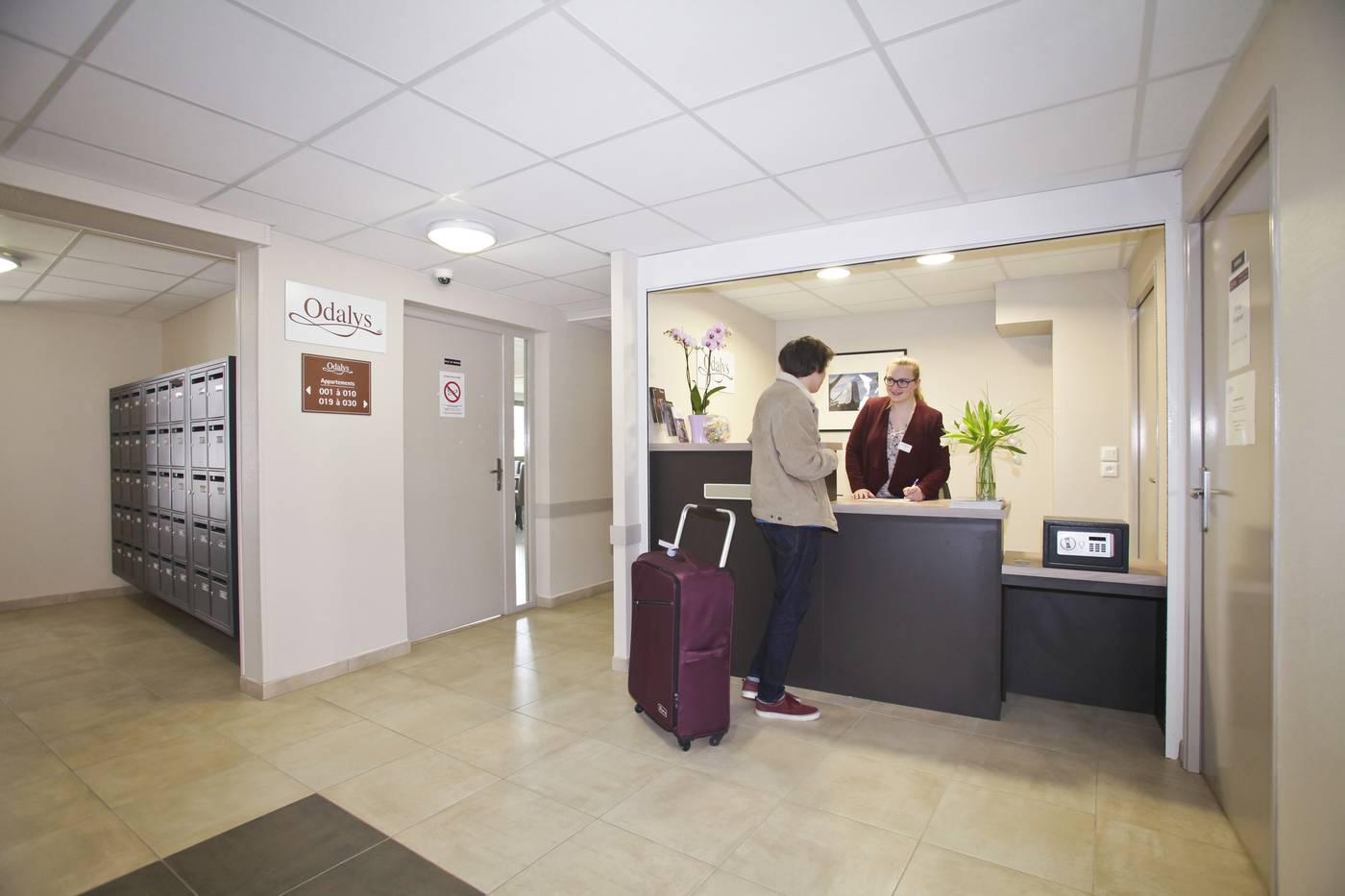 Appart Hotel Odalys City Amiens Blamont-France-AMIENS-Lobby-4