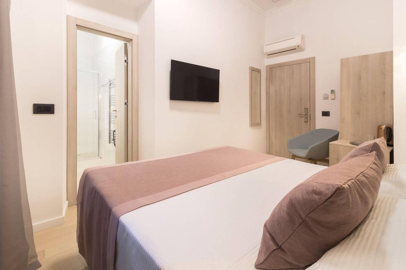 Boutique-B-B-Villa-Faggioni-Room-16