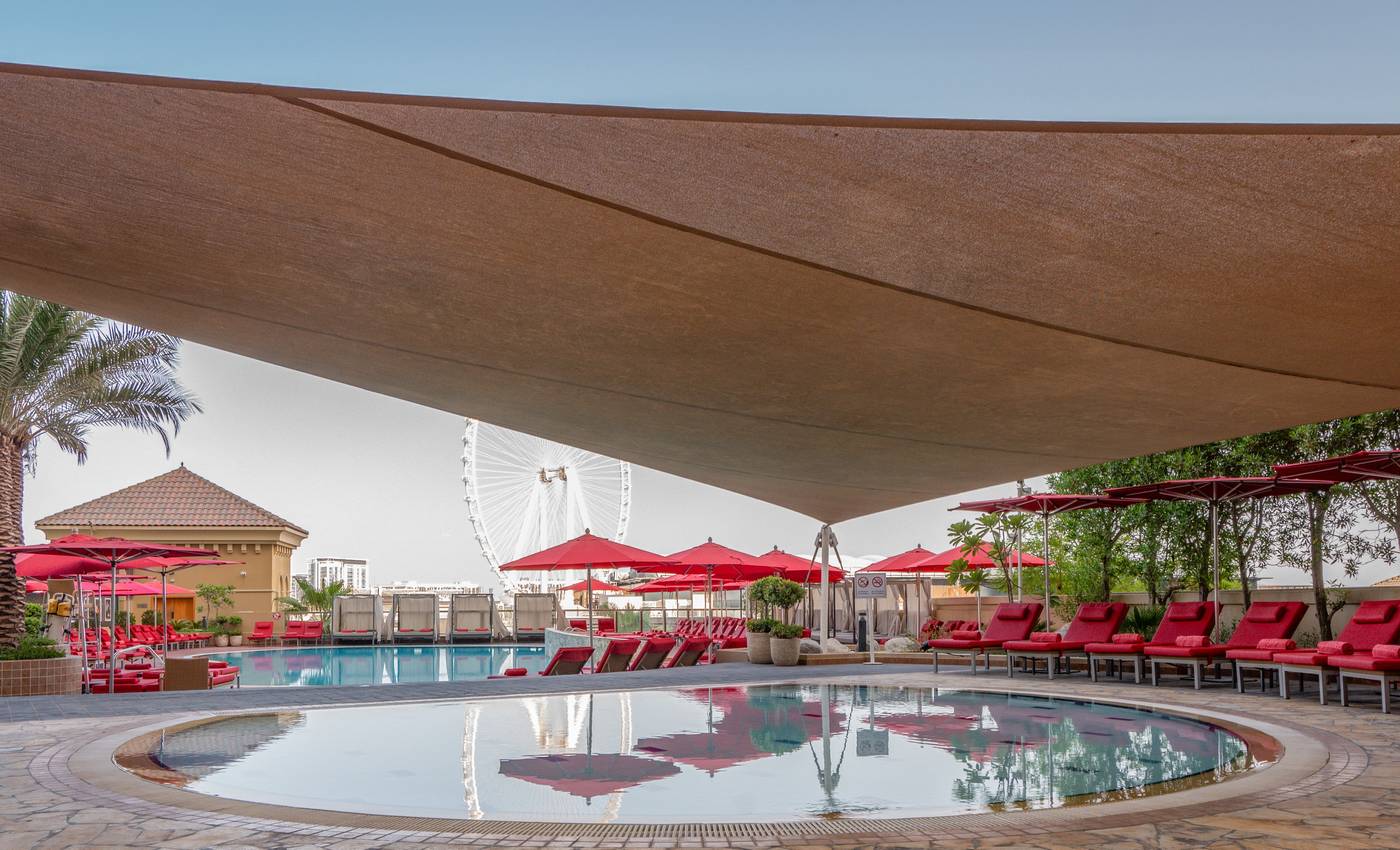 Amwaj-Rotana-Hotel-Jumeirah-Beach-Pool-4