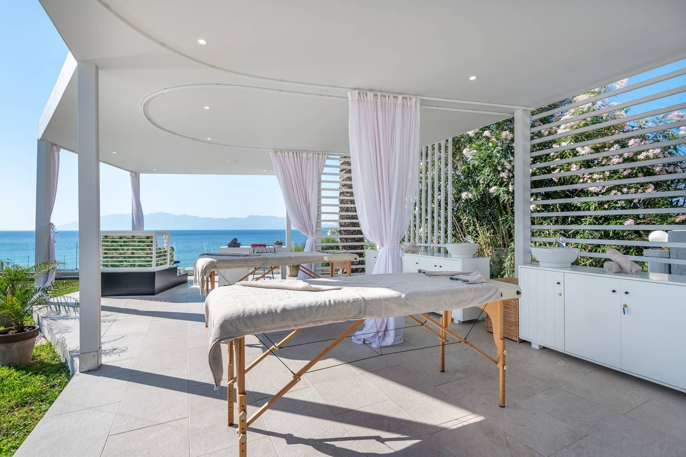 Dimitra-Beach-Resort-Sports-and-Entertainment-66