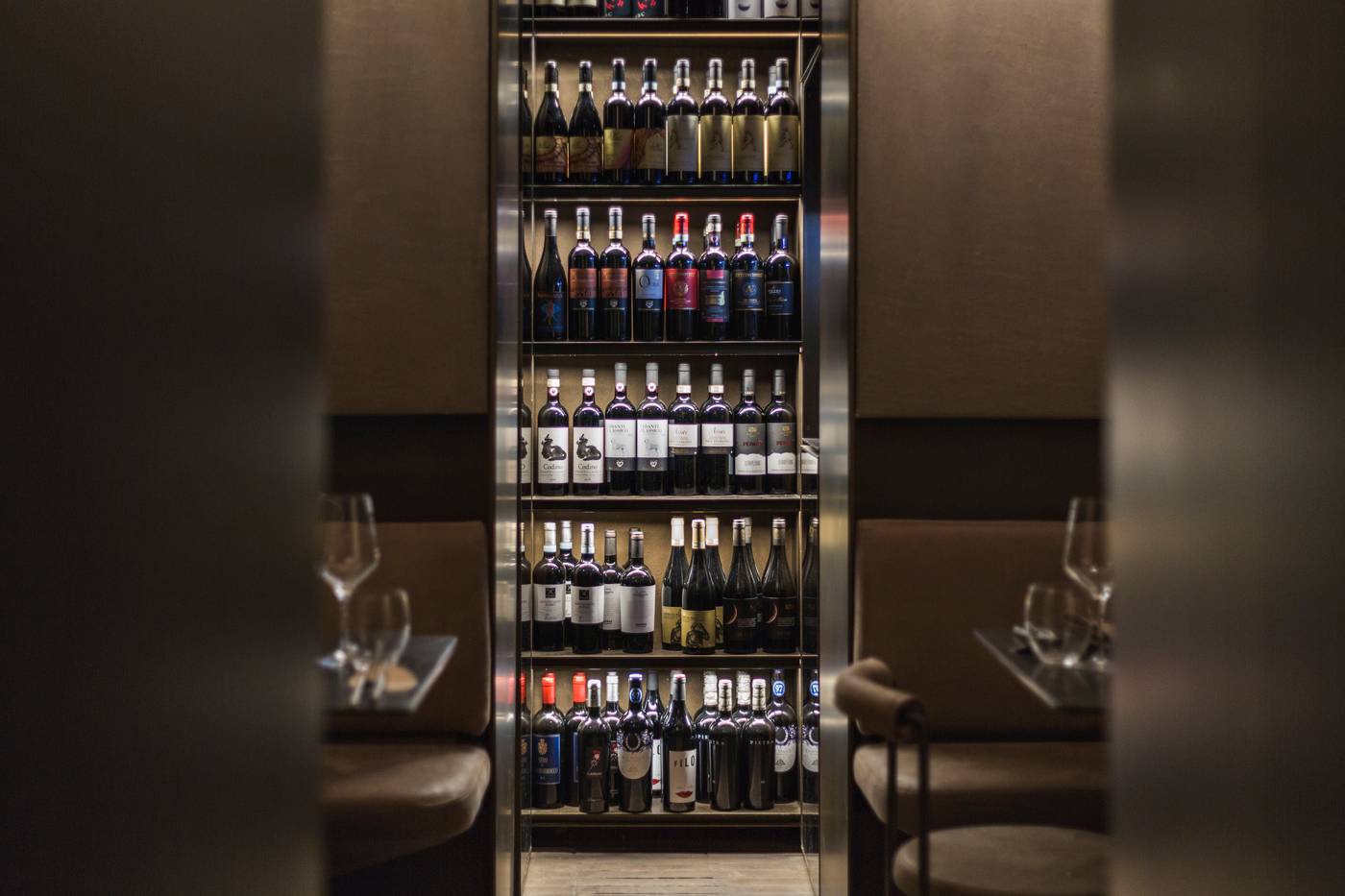 Dei-Barbieri-Lobby-8