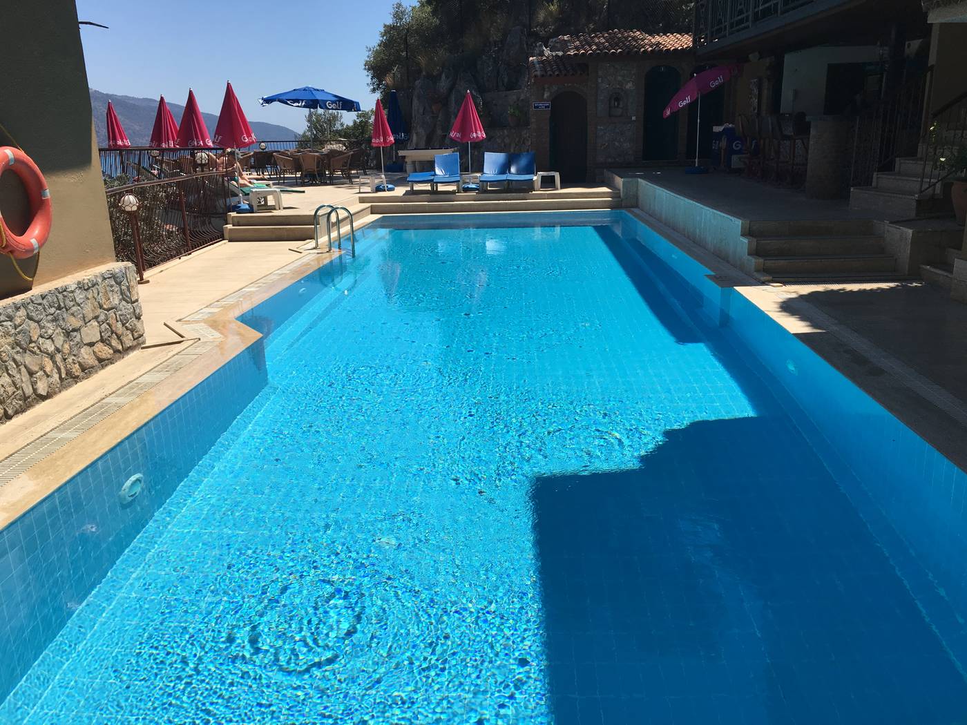 Belle-Vue-Hotel-Pool-3