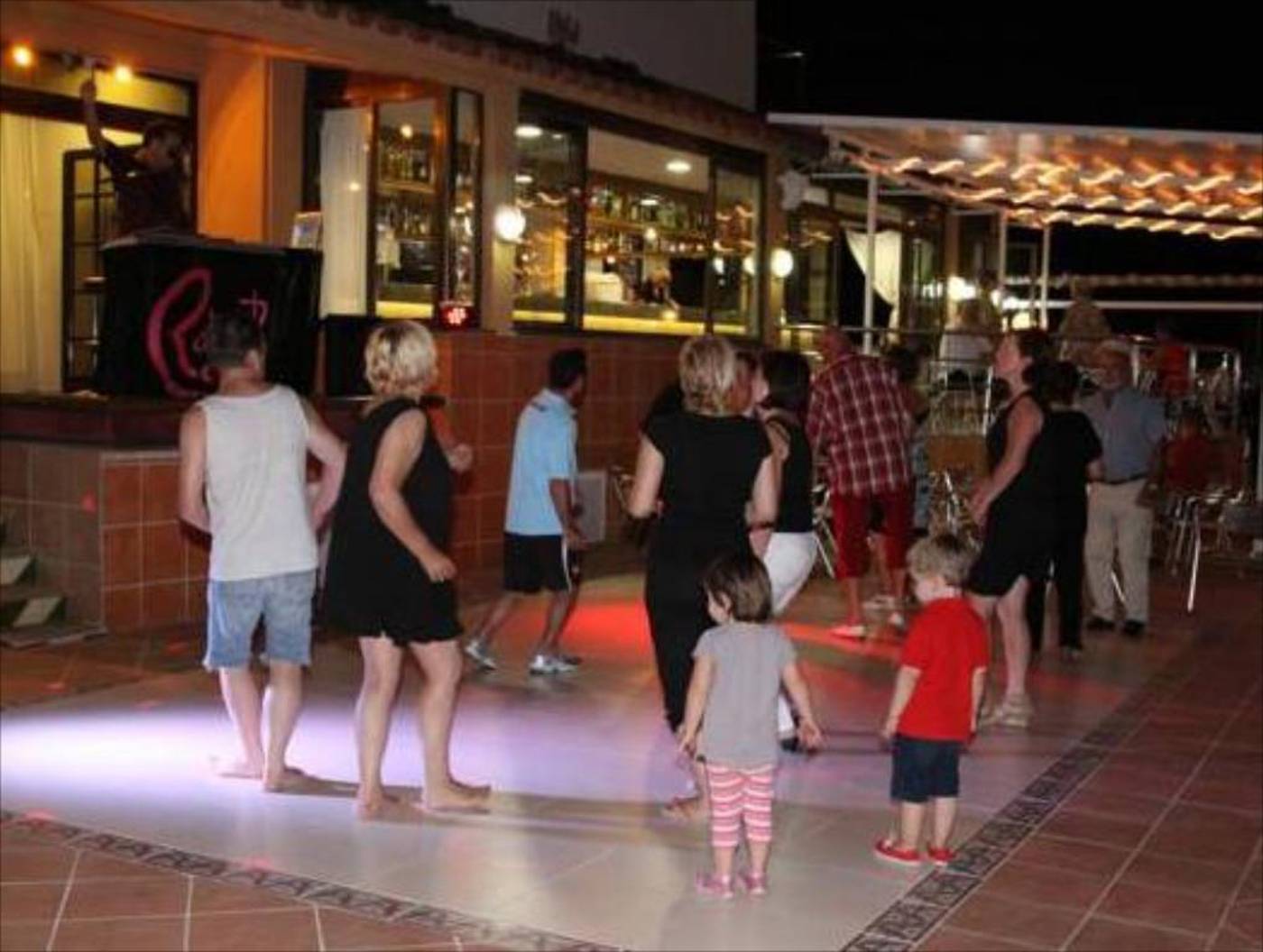 Univers-Sports-and-Entertainment-49